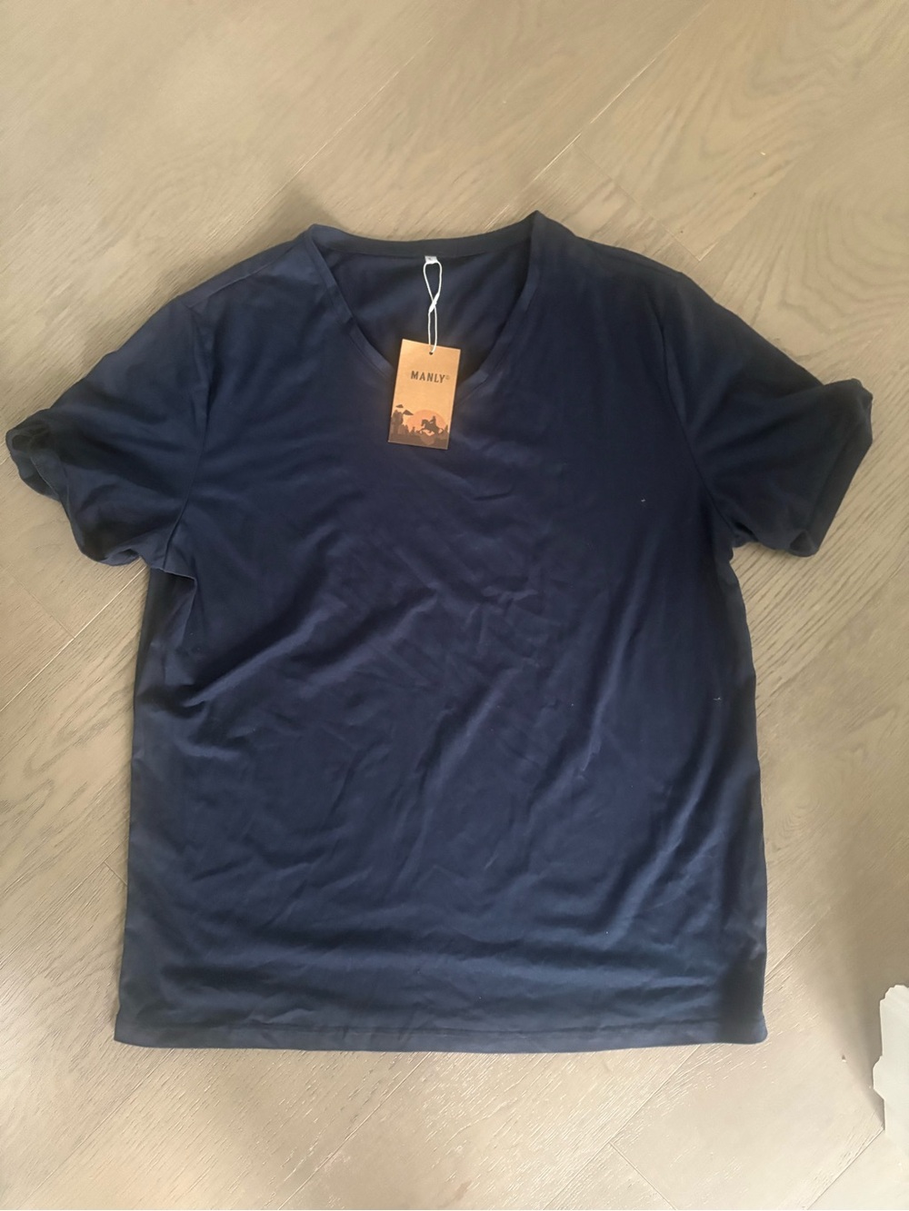 MANLY Men's V-Neck Tee in Navy